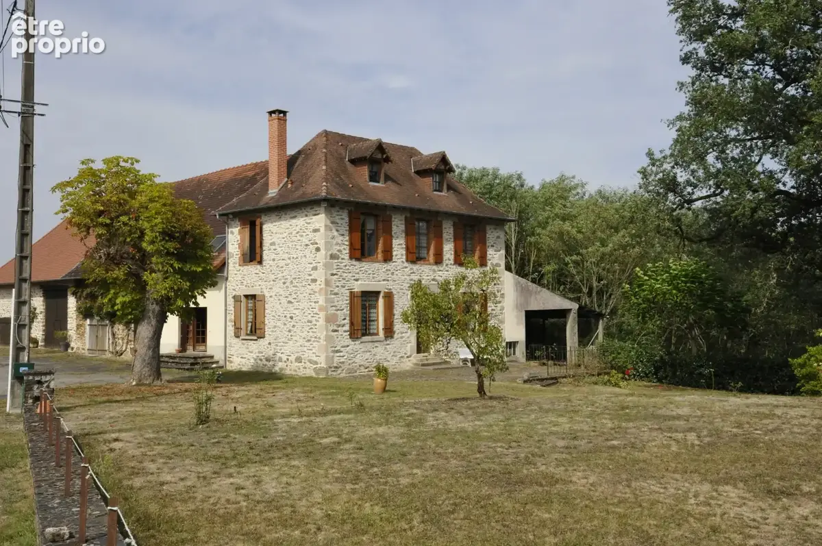 Maison à SAINT-PRIEST-LIGOURE
