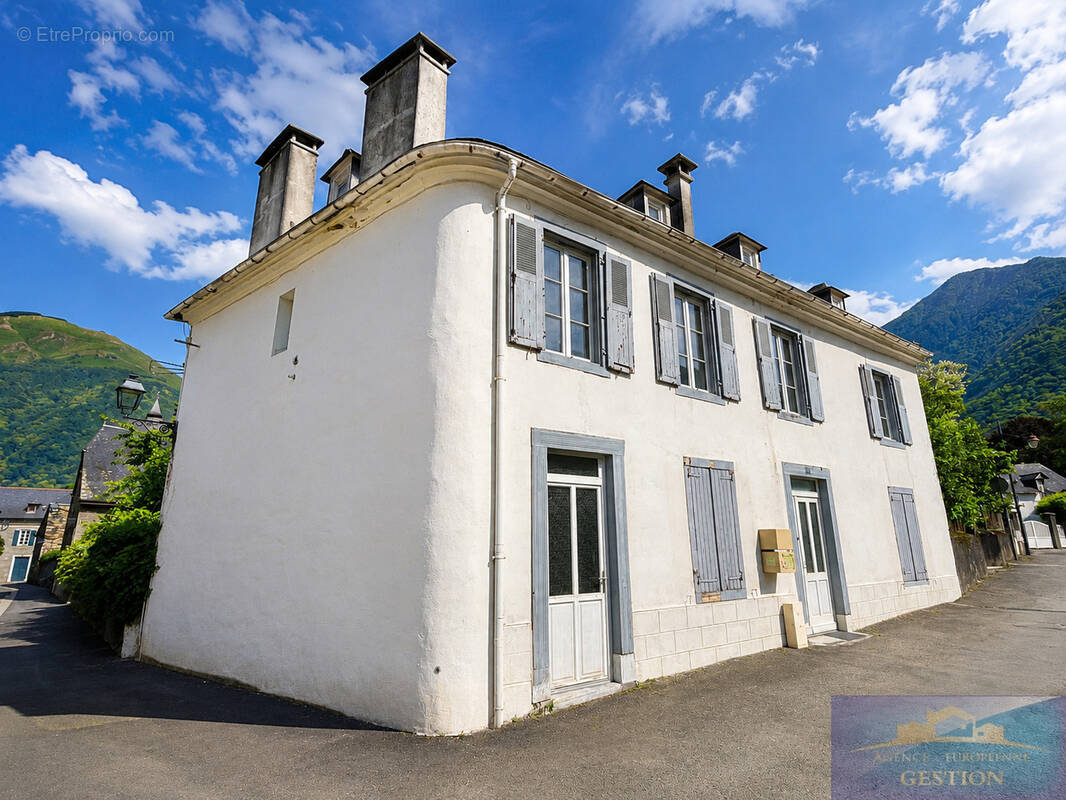 Appartement à PIERREFITTE-NESTALAS