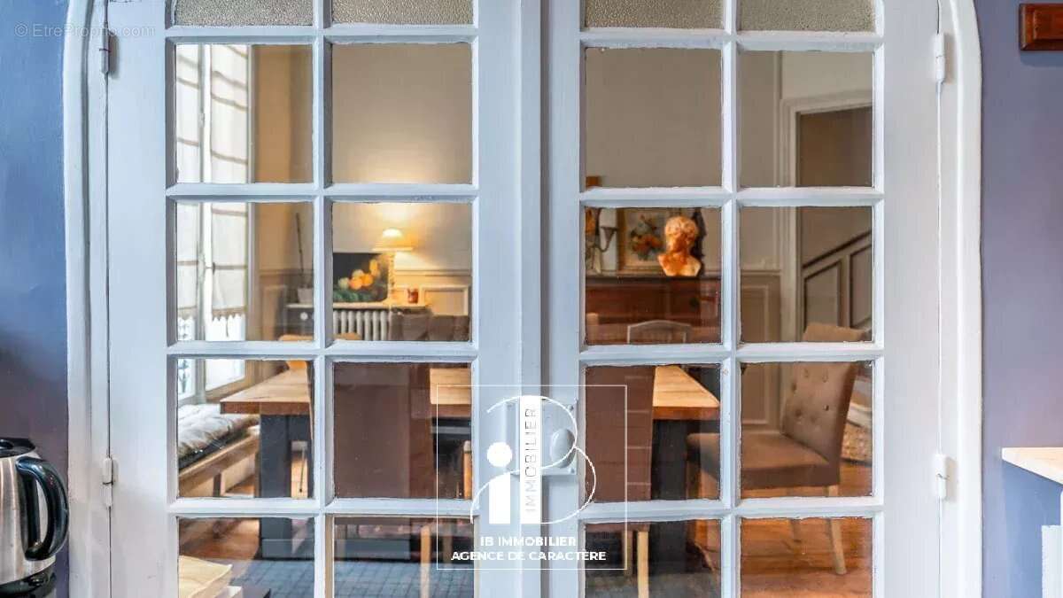 Maison à FONTAINEBLEAU