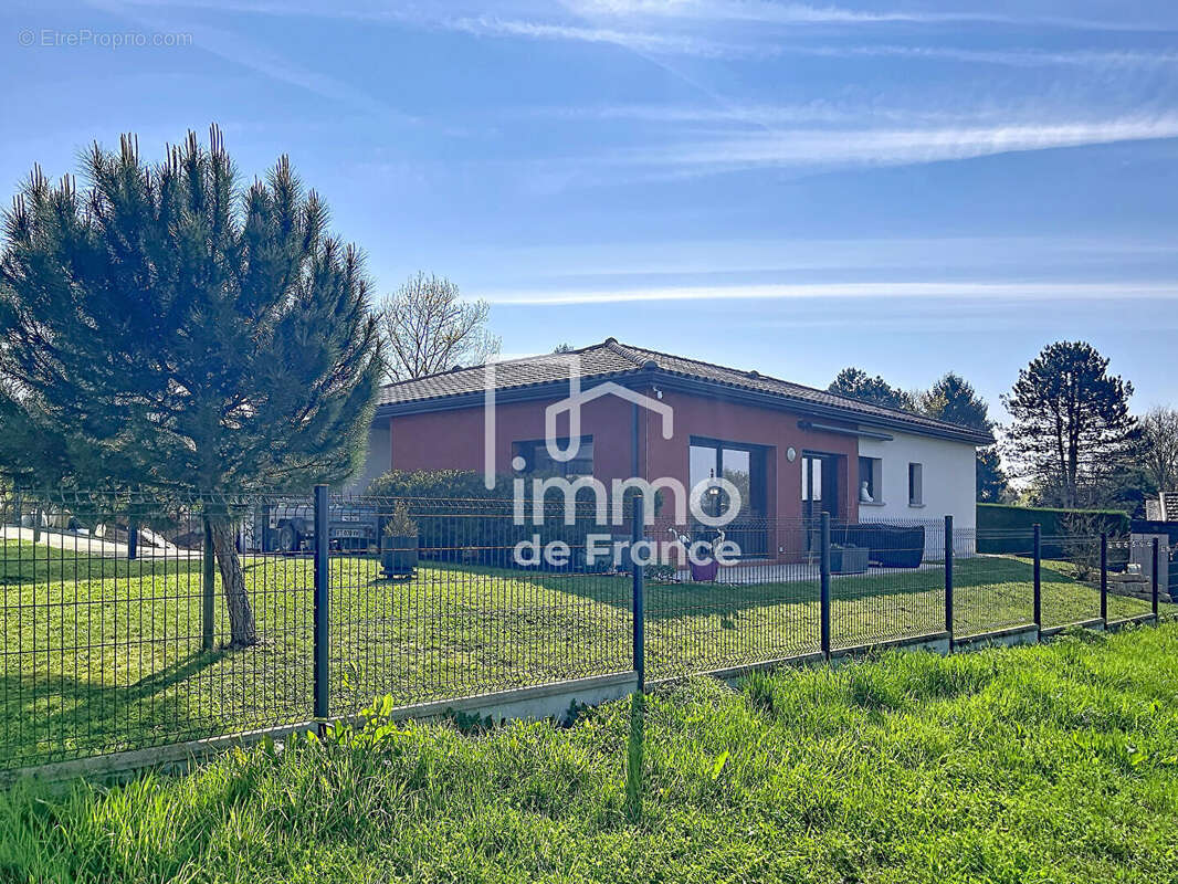 Maison à VIRIAT