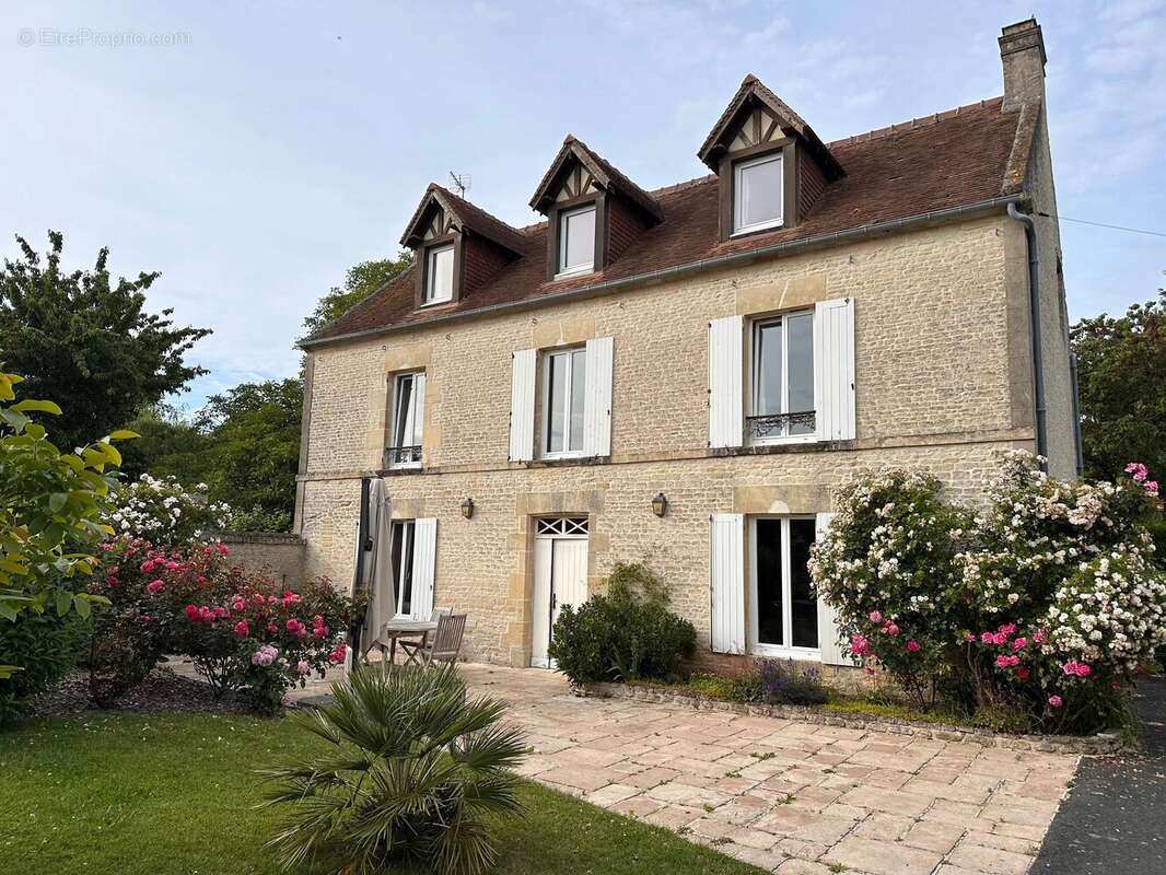 Maison à HERMANVILLE-SUR-MER