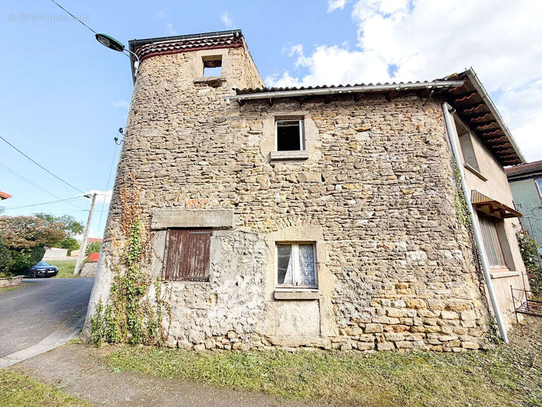 Maison à LAMONTGIE