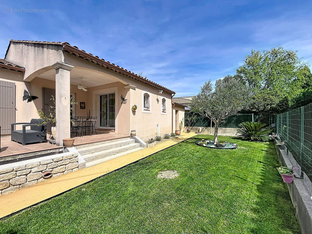 Maison à PIOLENC