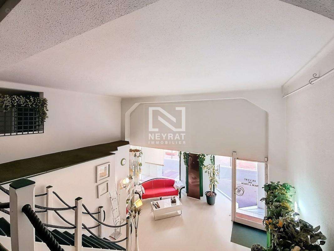 Commerce à SAINT-RAPHAEL