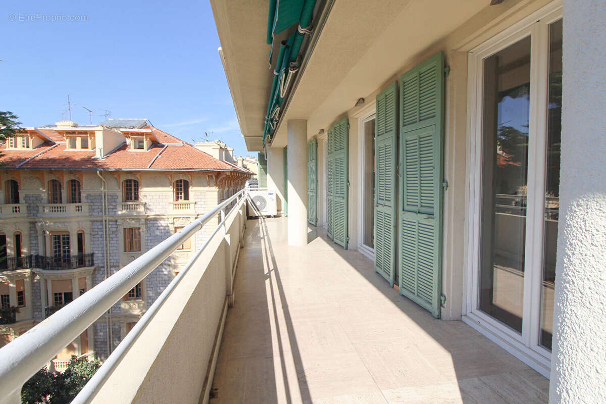 Appartement à NICE