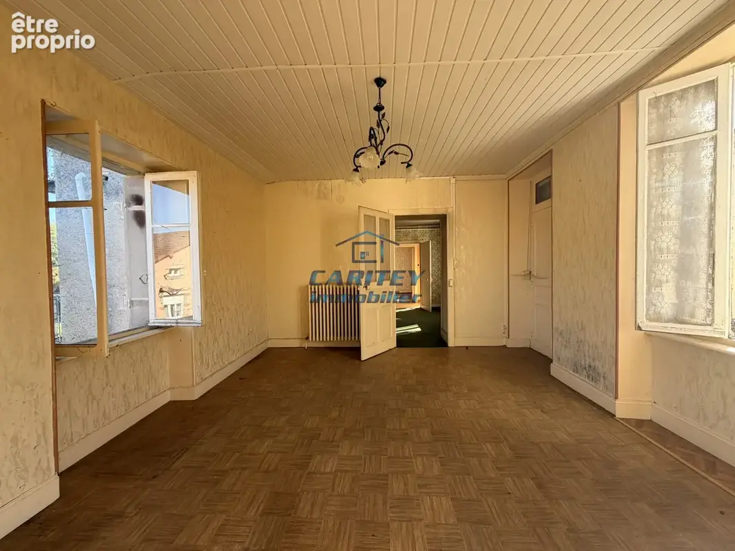 Maison de caractère à rénover - photo 3