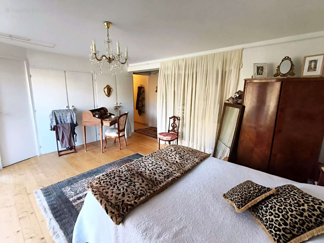 Maison à CHAMPCEVINEL