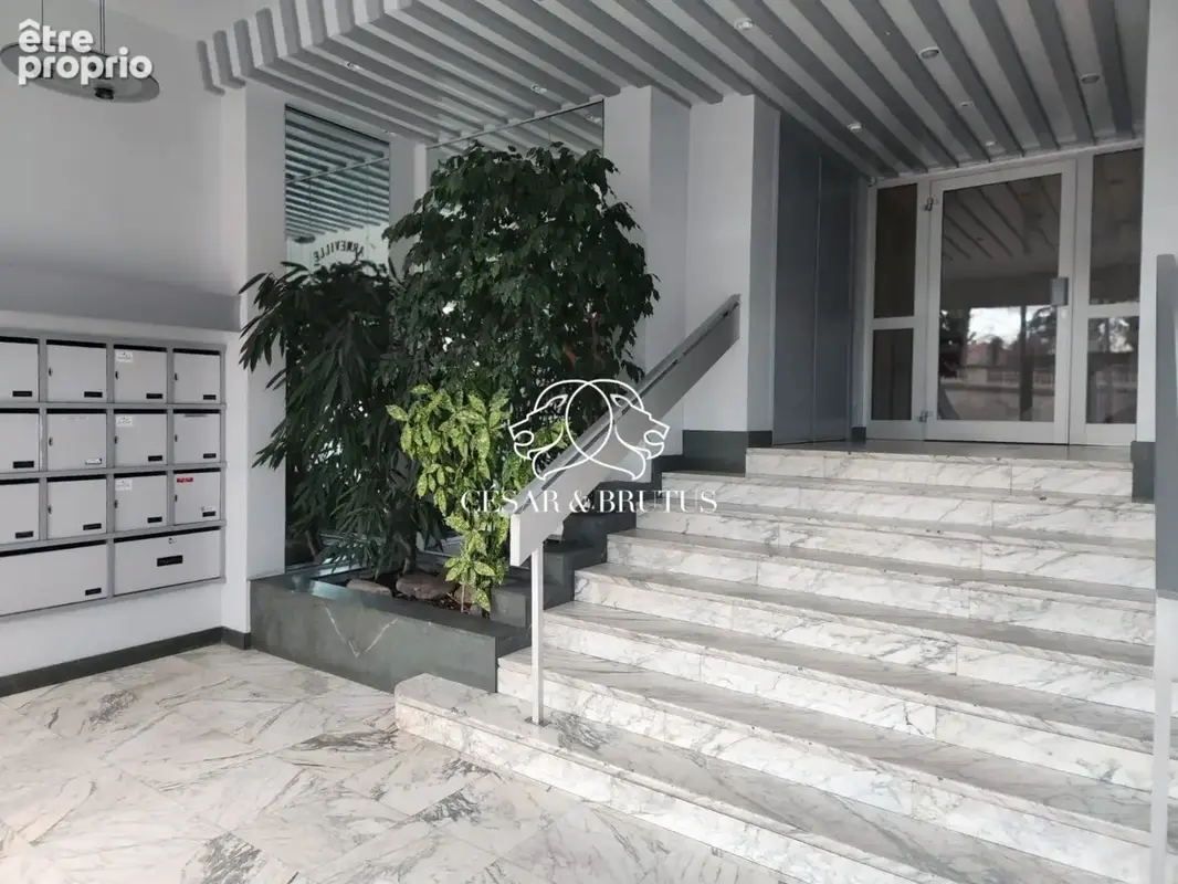 Appartement 3 pièces 79 m² à vendre à Saint-Etienne (42000) - photo 5