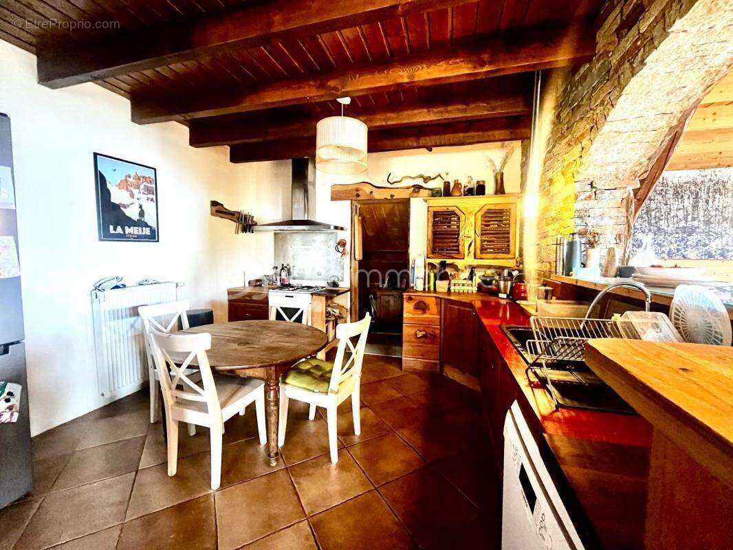 Maison à JARRIER