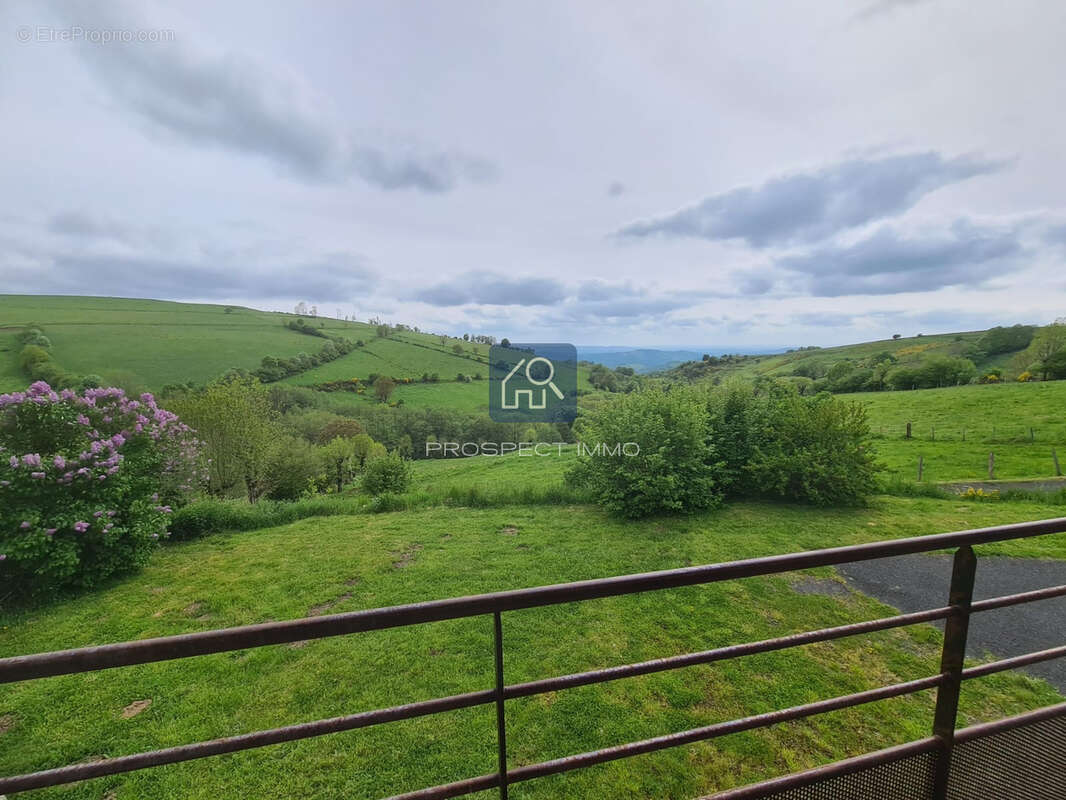 Maison à SAINT-GENIEZ-D&#039;OLT