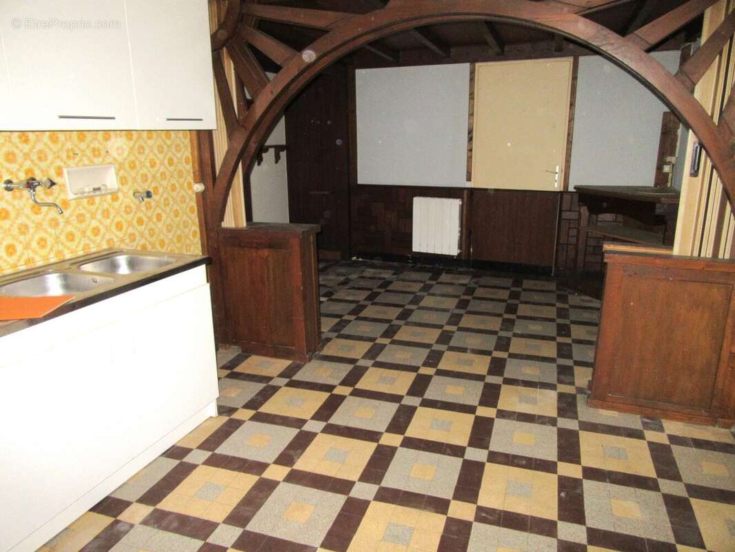 Maison à MARCILLAC-VALLON