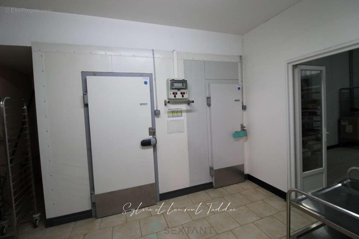 Maison de maitre renovee et outil professionnel cle en main sur plus de 10 hectares - photo 16