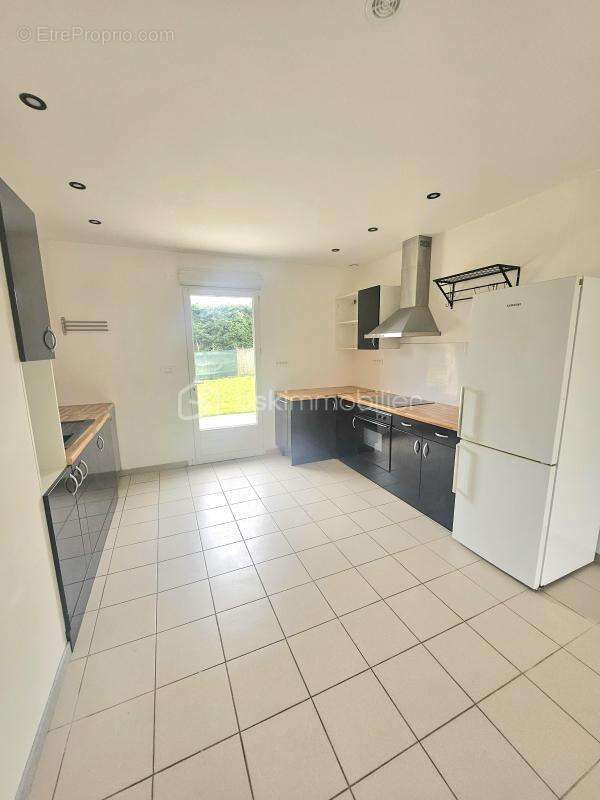 Maison familiale - abbecourt (60) - 3 ch - piece de vie 60m2 environ et garage neuf (2024) - photo 7
