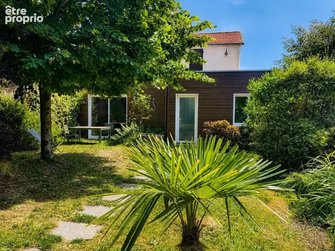 Photo Maison à Saint-Sebastien-Sur-Loire au prix de 450 000€