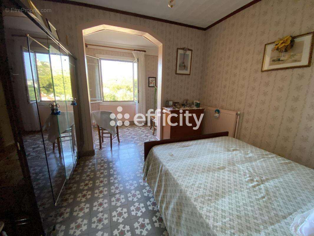 Maison à MARSEILLE-9E