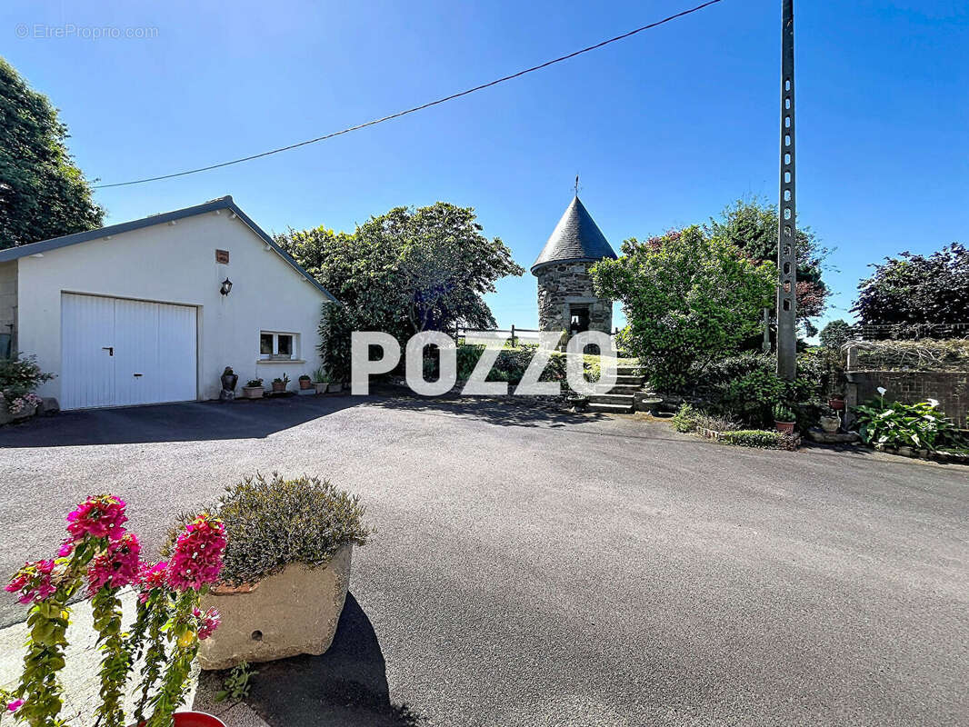 Maison Bricqueville Sur Mer (50290) 9 pièce(s) 180 m2 Terrain 18825 m² - photo 14