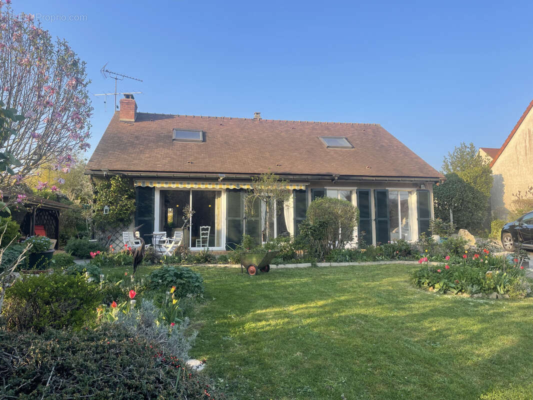 Maison à BENNECOURT