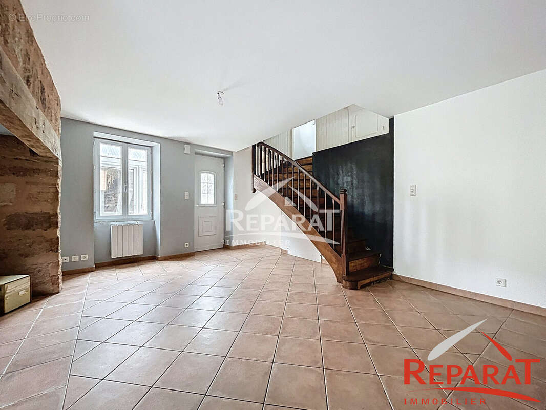 Maison à SAINT-AULAIRE