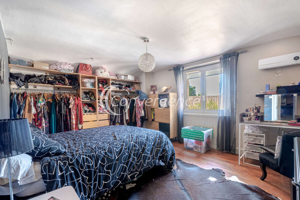 Maison de bourg 83 m2  - Proche de toutes commodités - photo 6