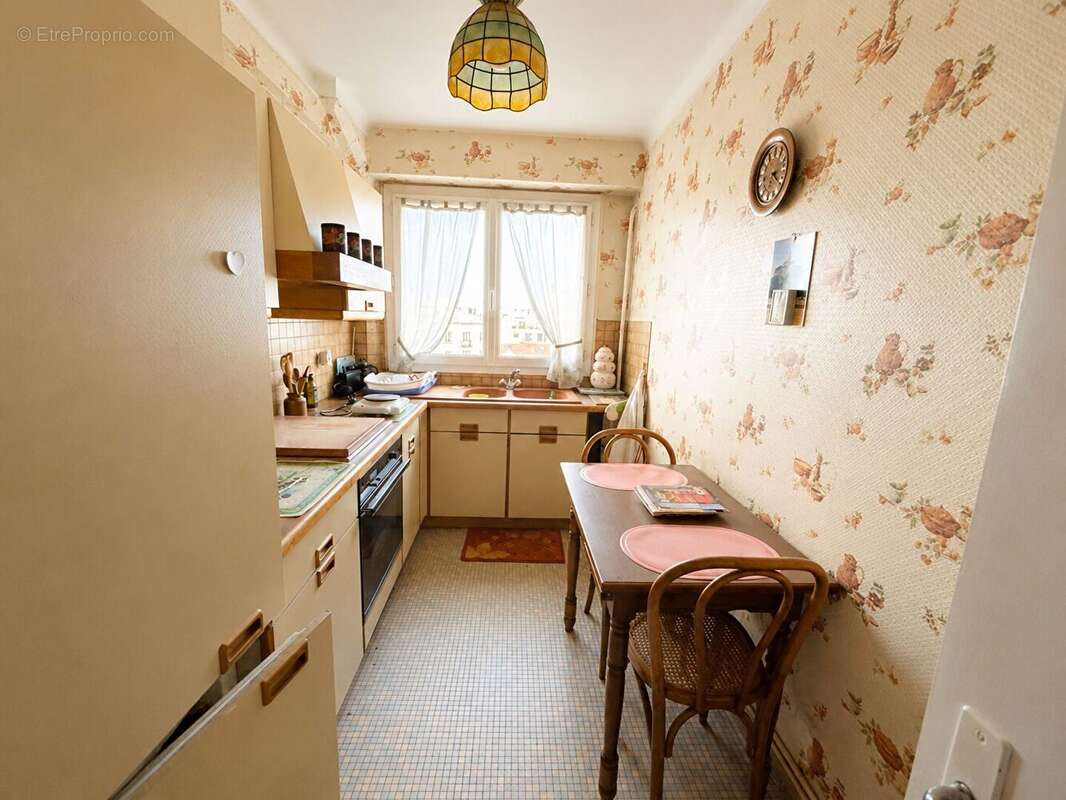 Appartement à MONTROUGE