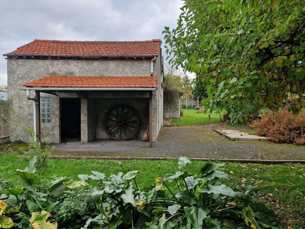 Maison à VIREUX-WALLERAND