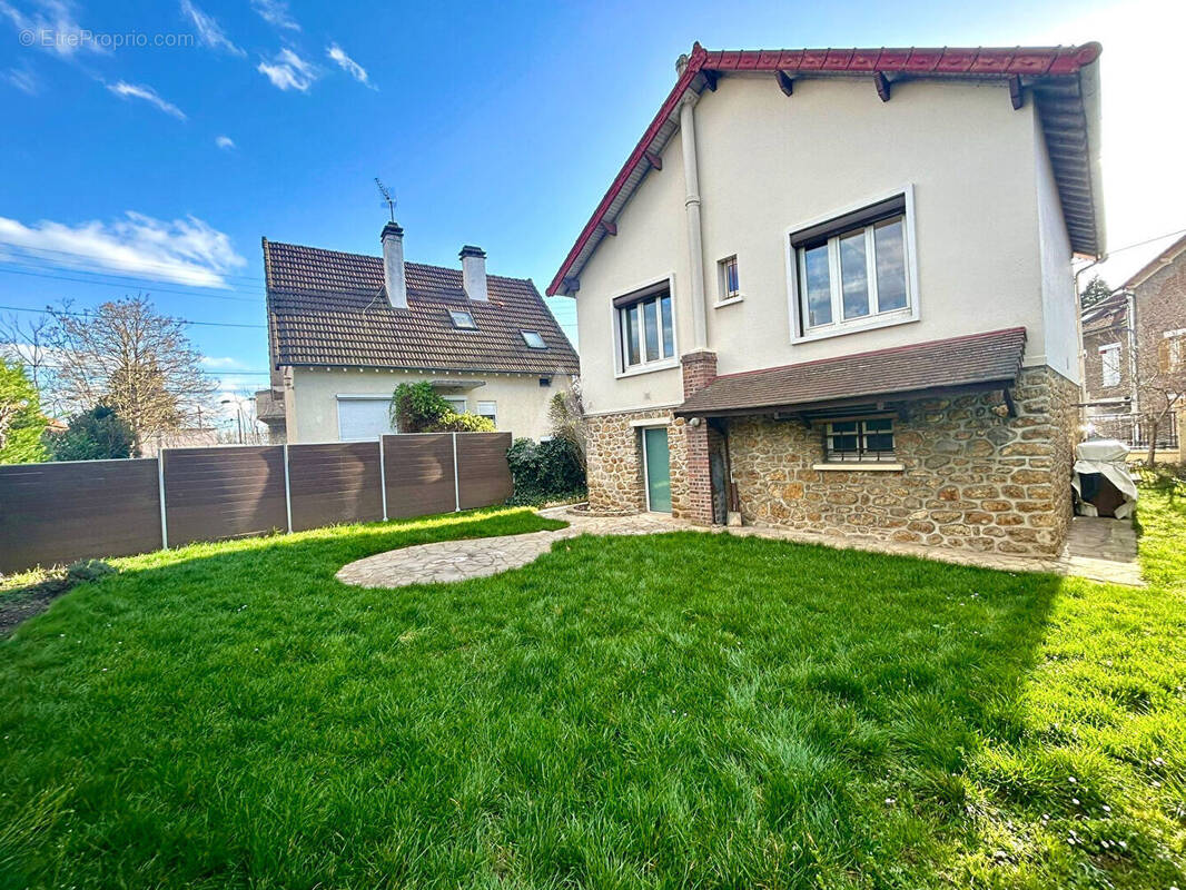 Maison à ATHIS-MONS