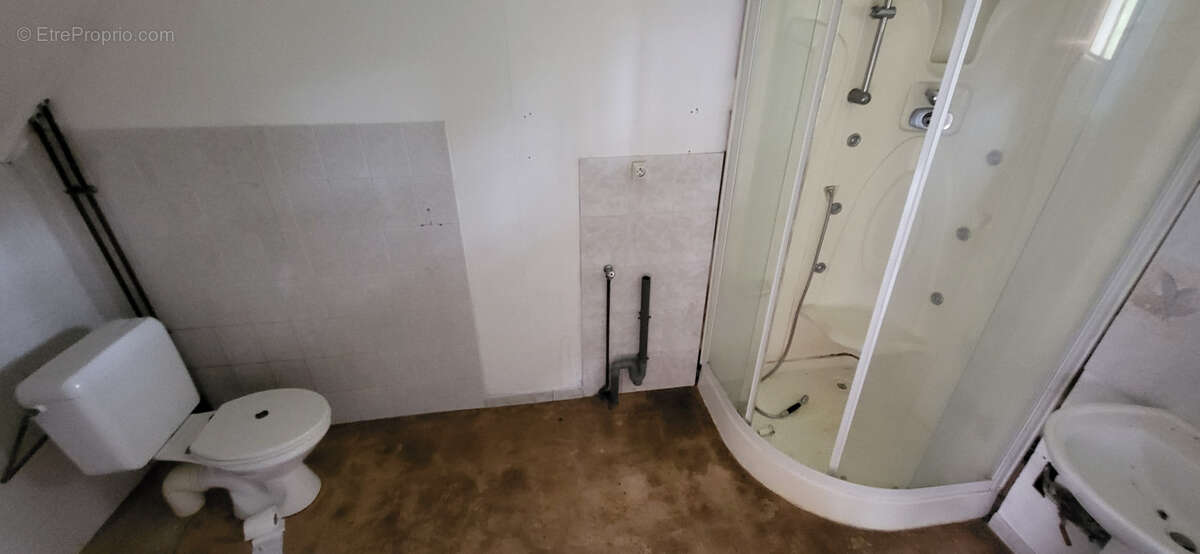 Maison à SAINT-NICOLAS-D'ALIERMONT