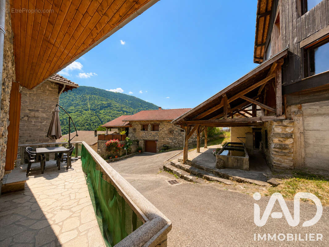 Maison 130 m² à Le Moutaret  - photo 9
