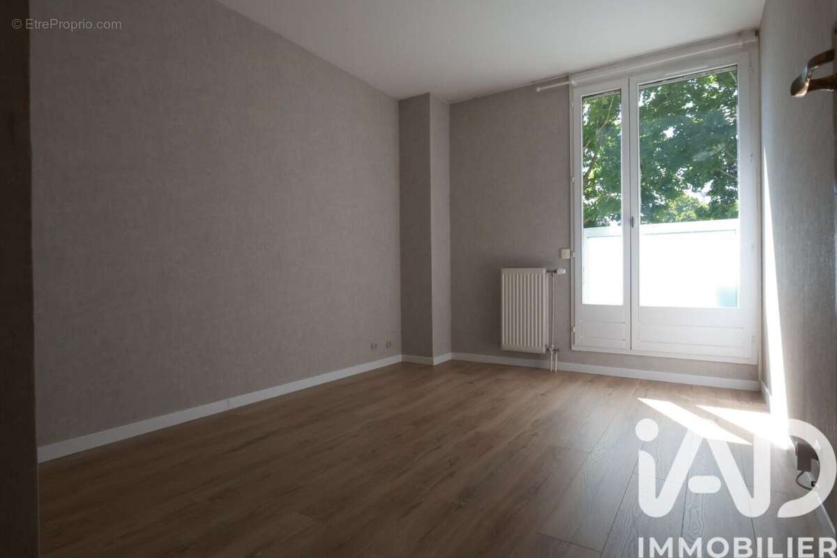 Photo 2 - Appartement à CERGY