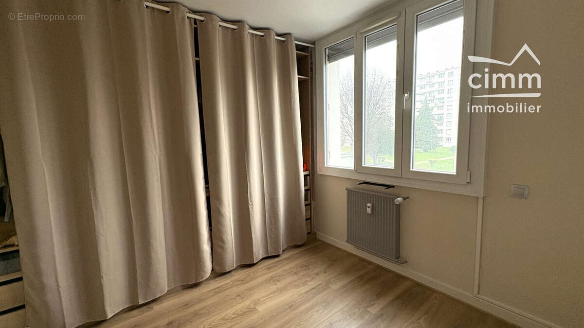 Appartement 65 m² à Le Pont-De-Claix  - photo 7