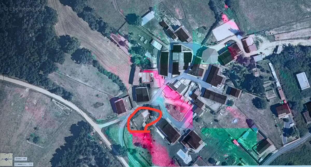 Terrain à ESCOUTOUX