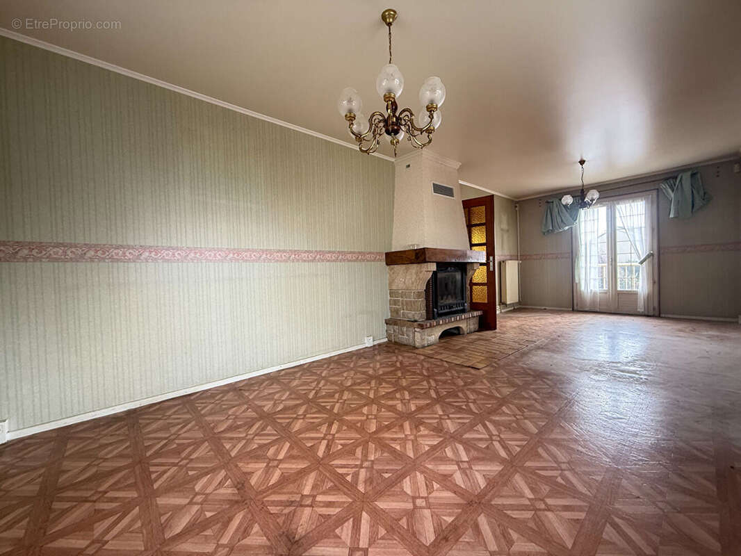 Maison à MONT-SUR-MEURTHE