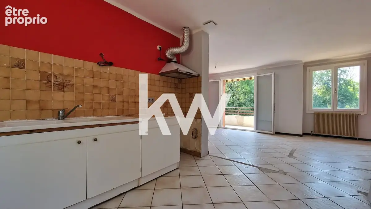 Maison 75 m² à Saint-Vit  - photo 4
