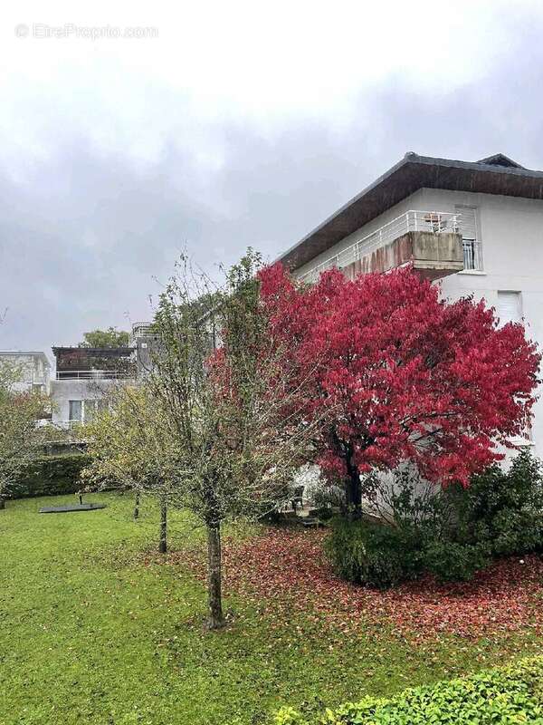 Appartement à SAINTE-GENEVIEVE-DES-BOIS