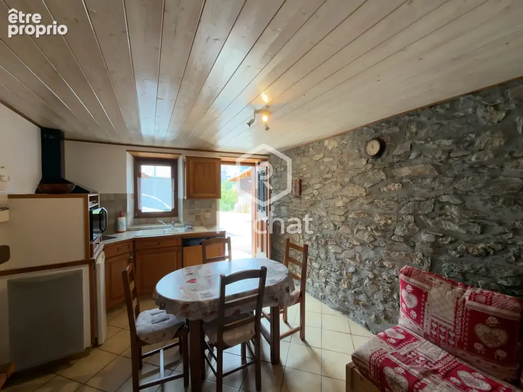 Chalet de 280 m2 à proximité des pistes, vente à terme libre sur 15 ans - photo 10