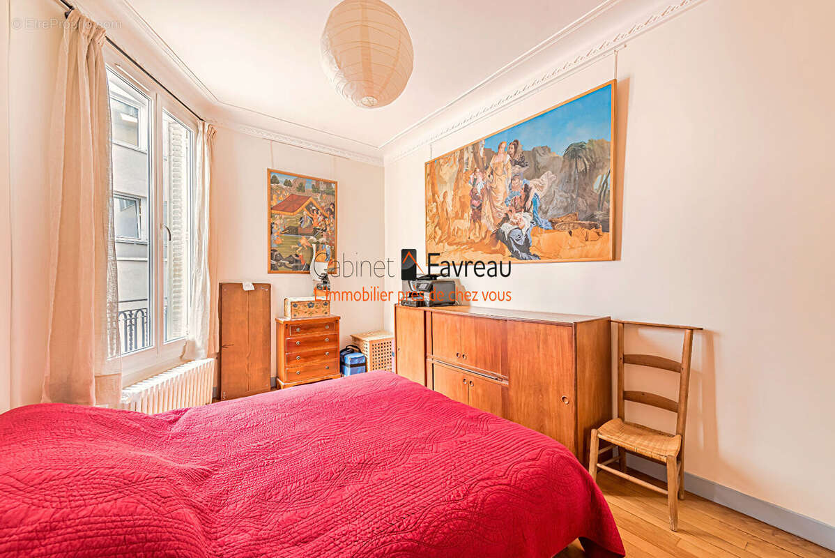 Appartement à PARIS-10E