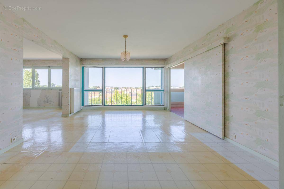 Appartement à REZE