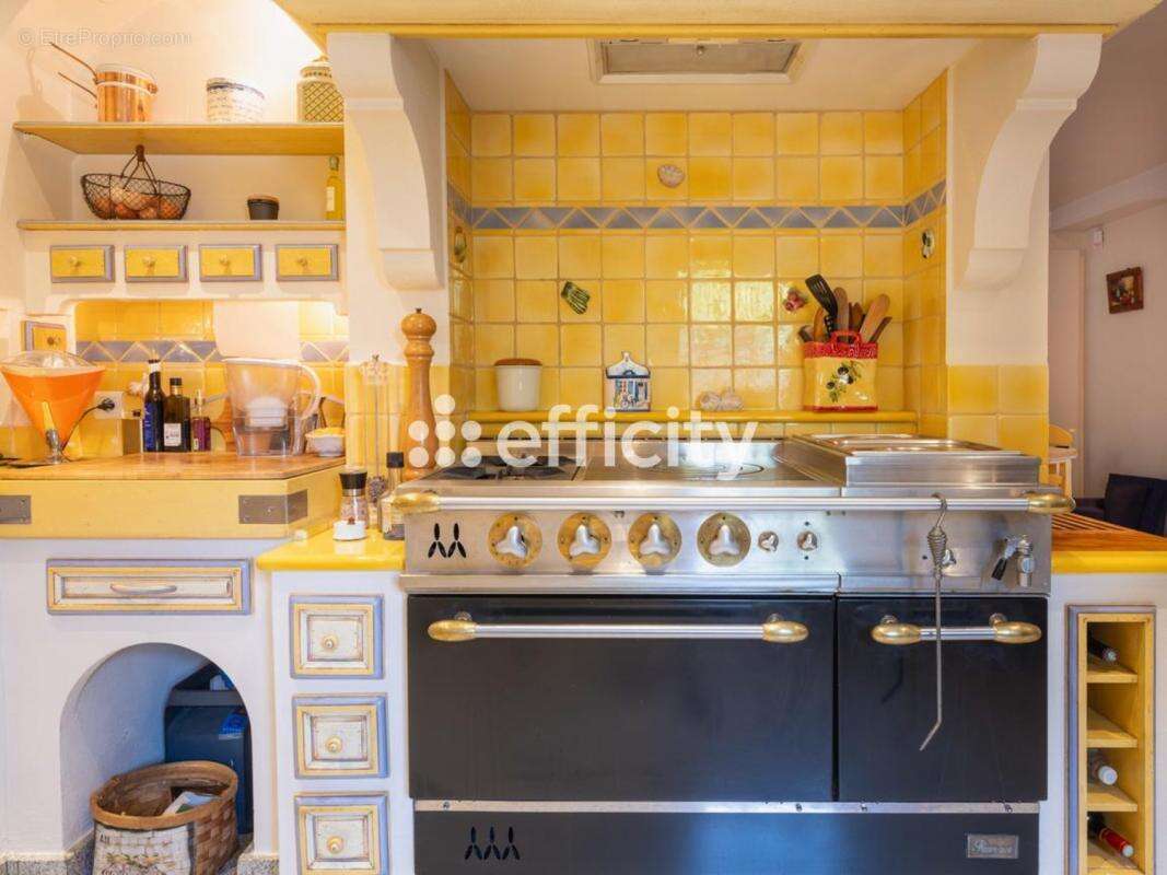 Maison à BRY-SUR-MARNE