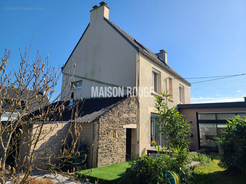 Maison 6 pièces 182 m² · à Bono · 182 m² · 597 400 €
