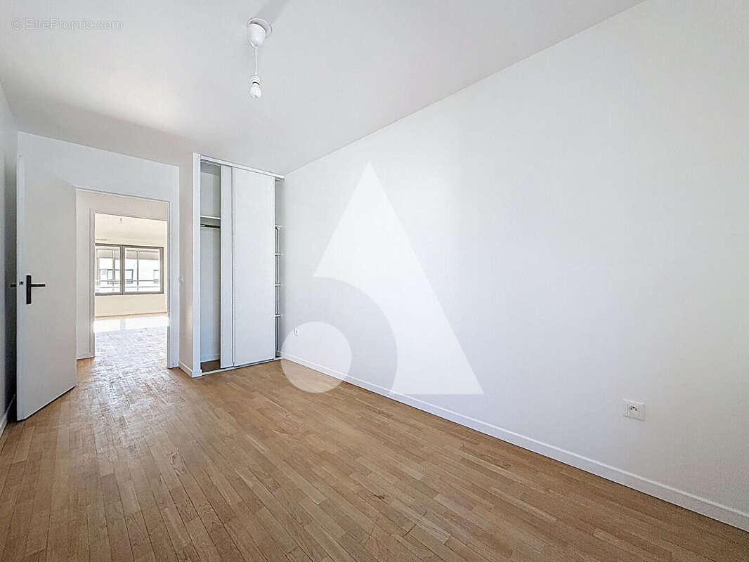 Appartement Nanterre 3 pièce(s) 67 m2 - photo 13