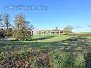 Photo 1 - Terrain à SAINT-JUST-LE-MARTEL