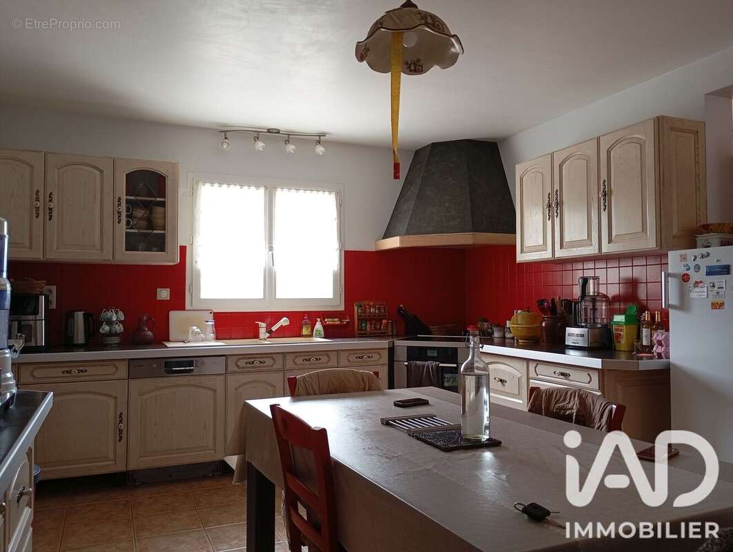 Maison 215 m² à Sainte-Colombe-De-Villeneuve  - photo 8