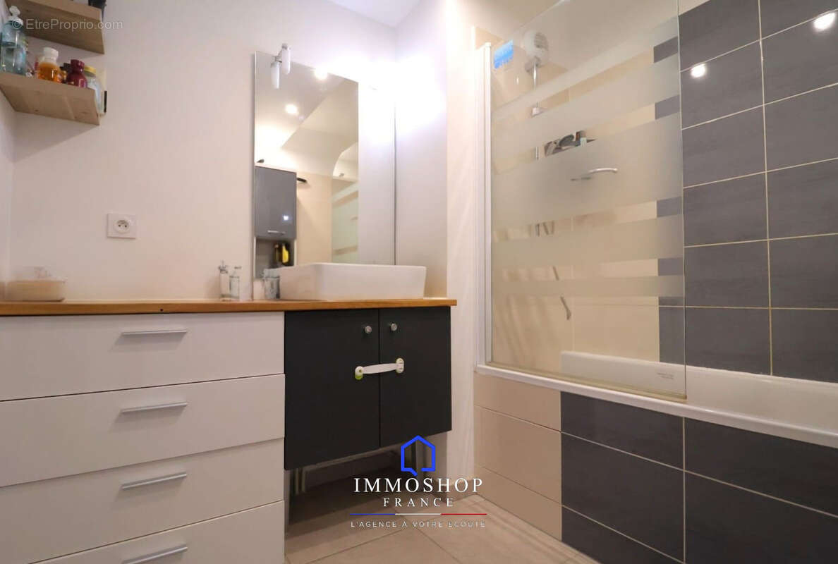 Appartement à MARSEILLE-13E