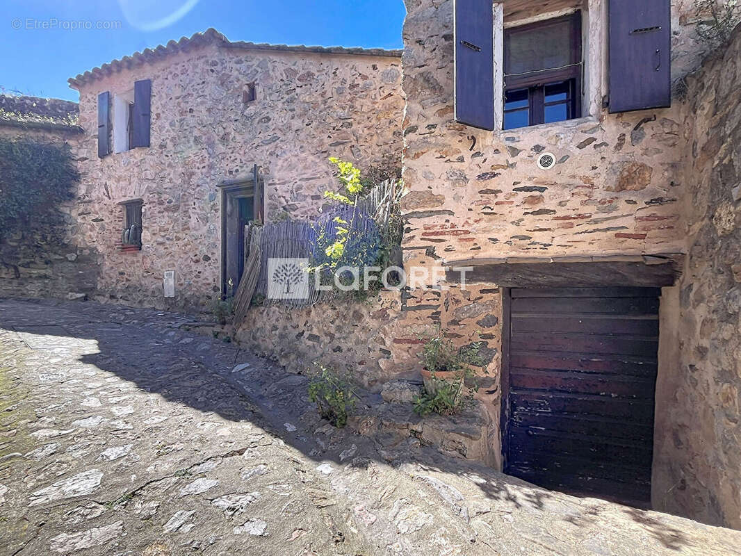 Maison à CASTELNOU