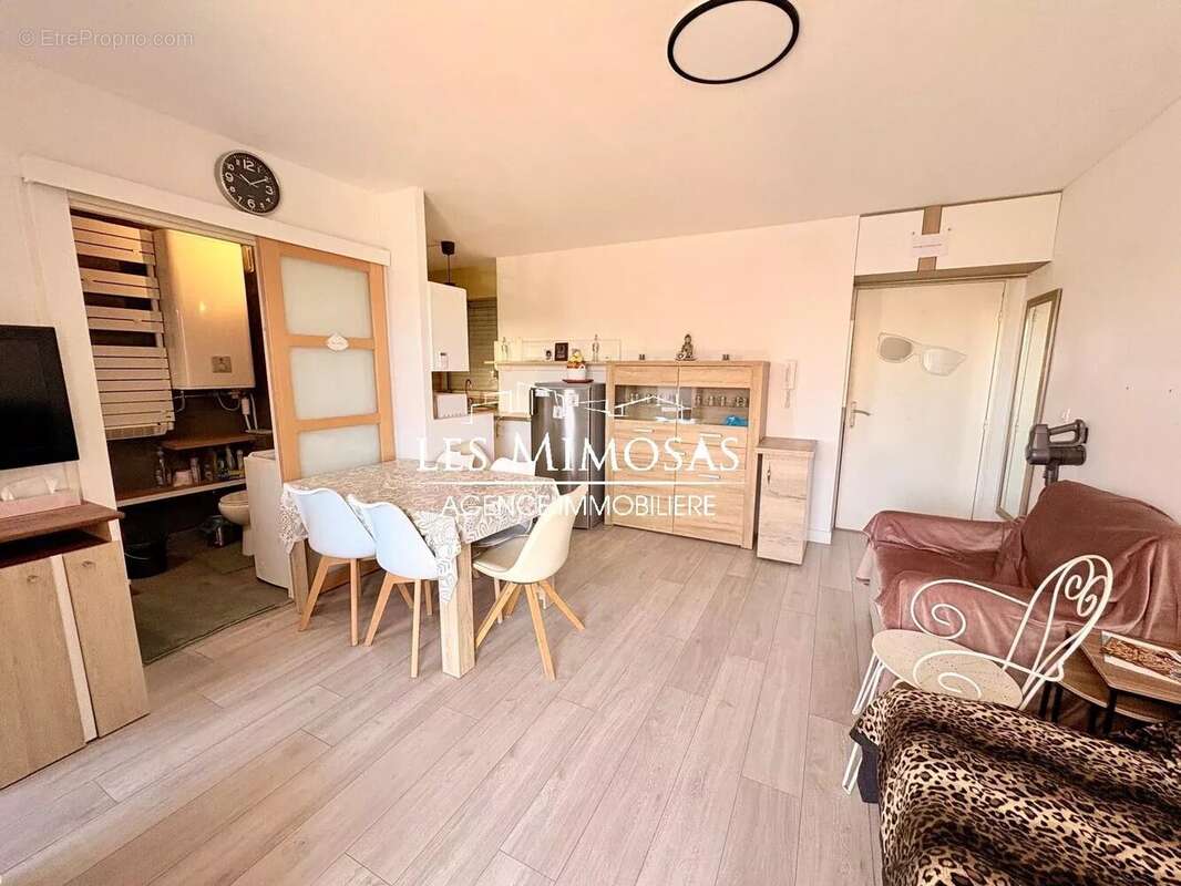 Appartement à FREJUS