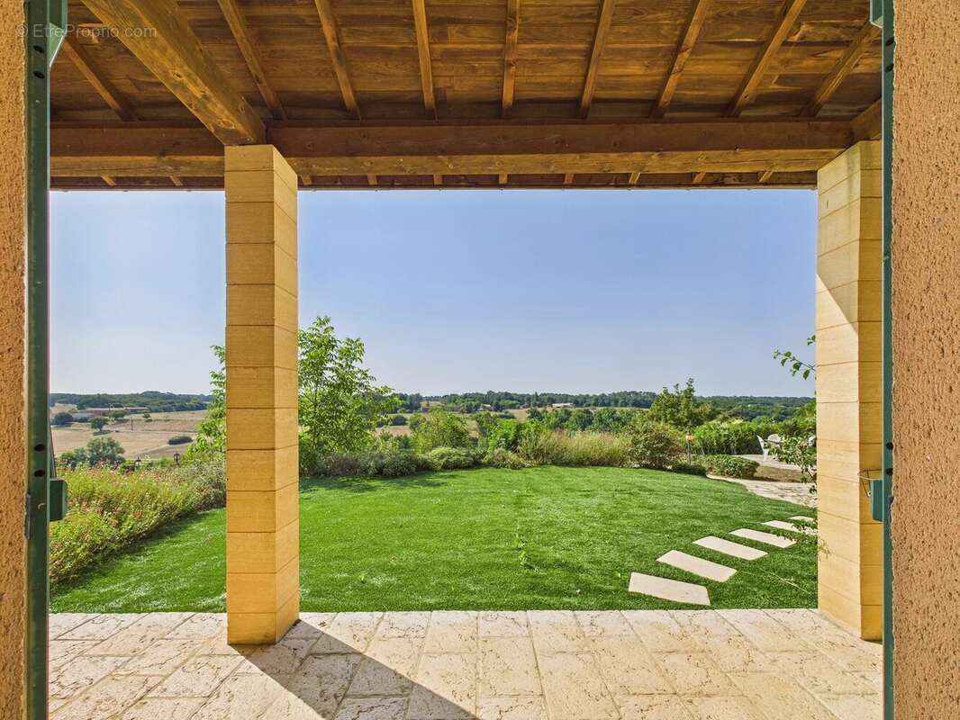 Charmante maison de village spacieuse avec piscine et vues panoramiques, à deux pas de Monpazier - photo 15