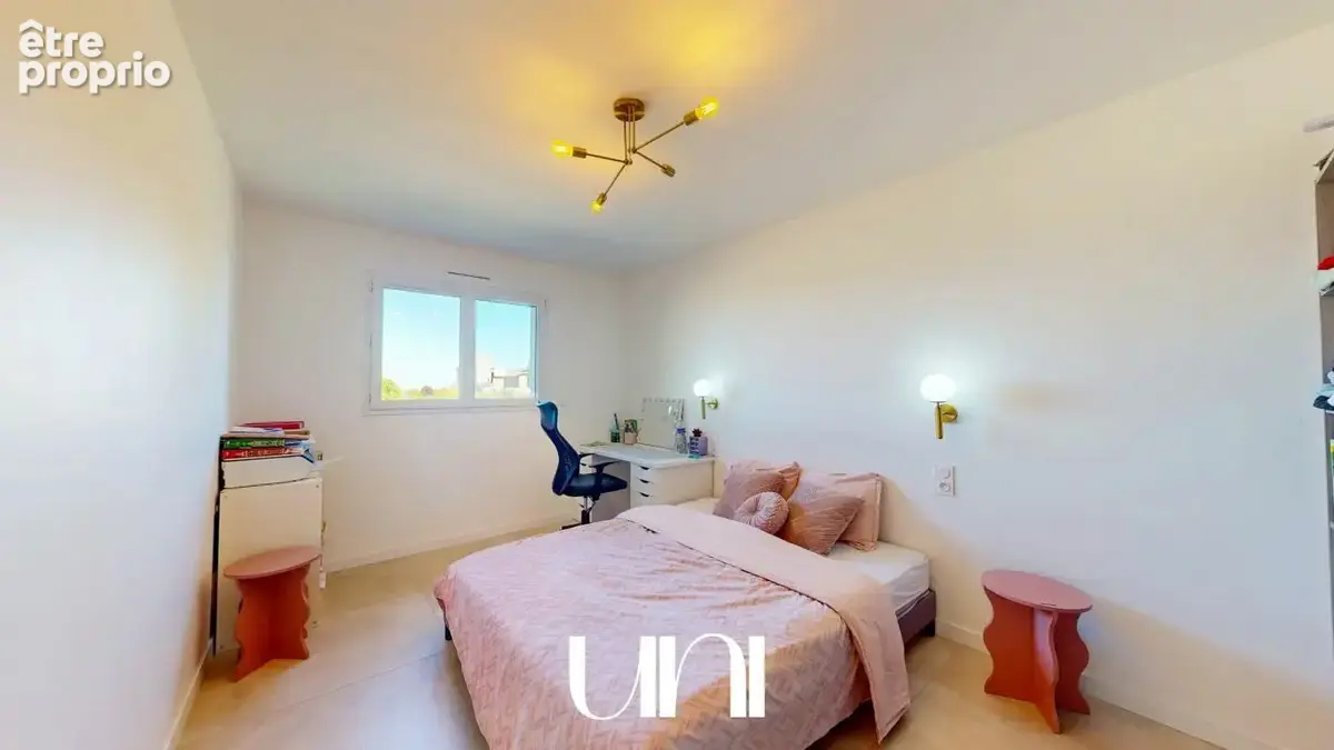 Maison 5 pièces de 135 m2 avec belle hauteur sous plafond - photo 22