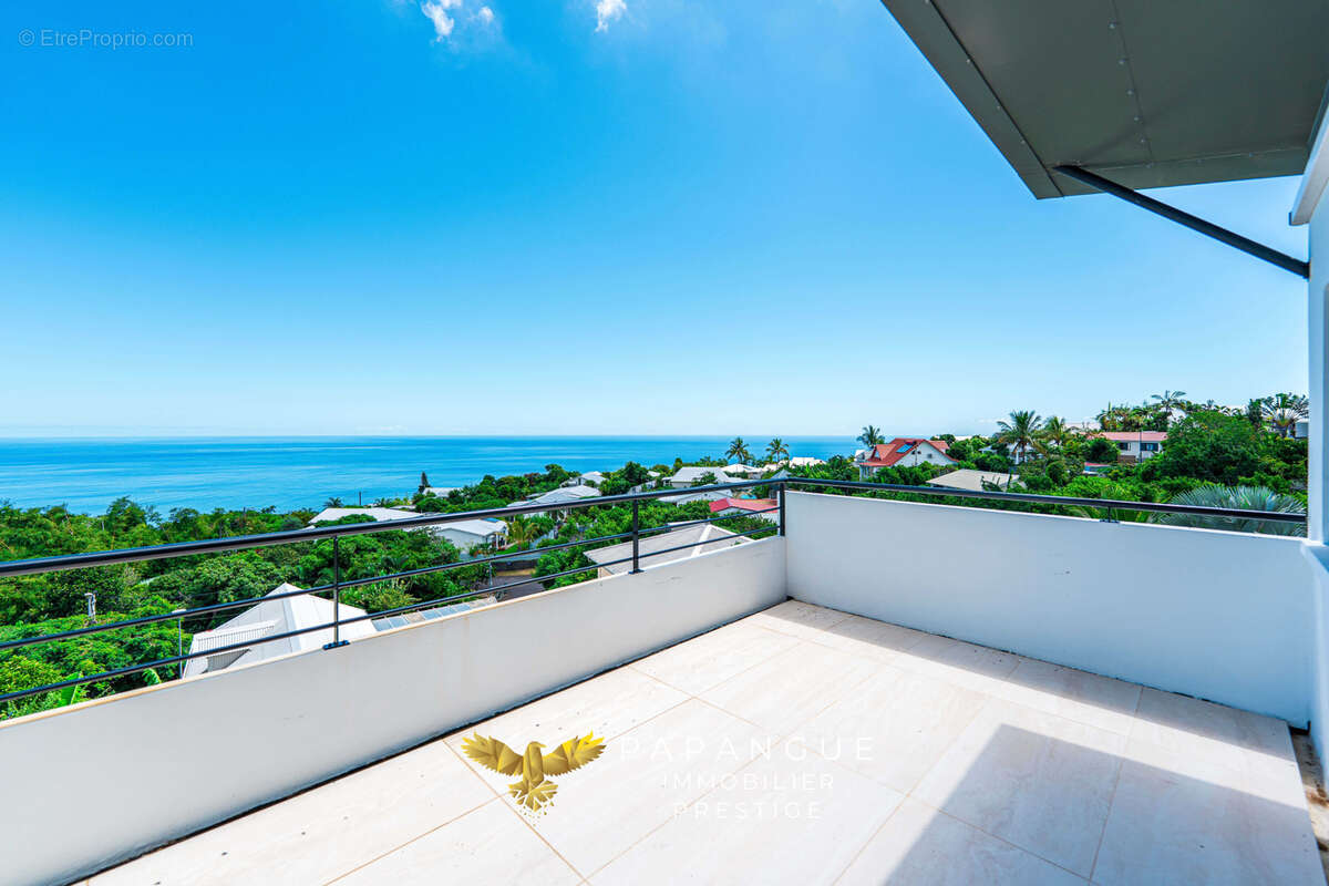 Maison à SAINT-DENIS