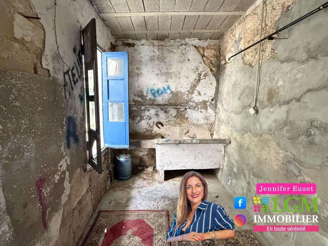 Appartement à LUNEL-VIEL