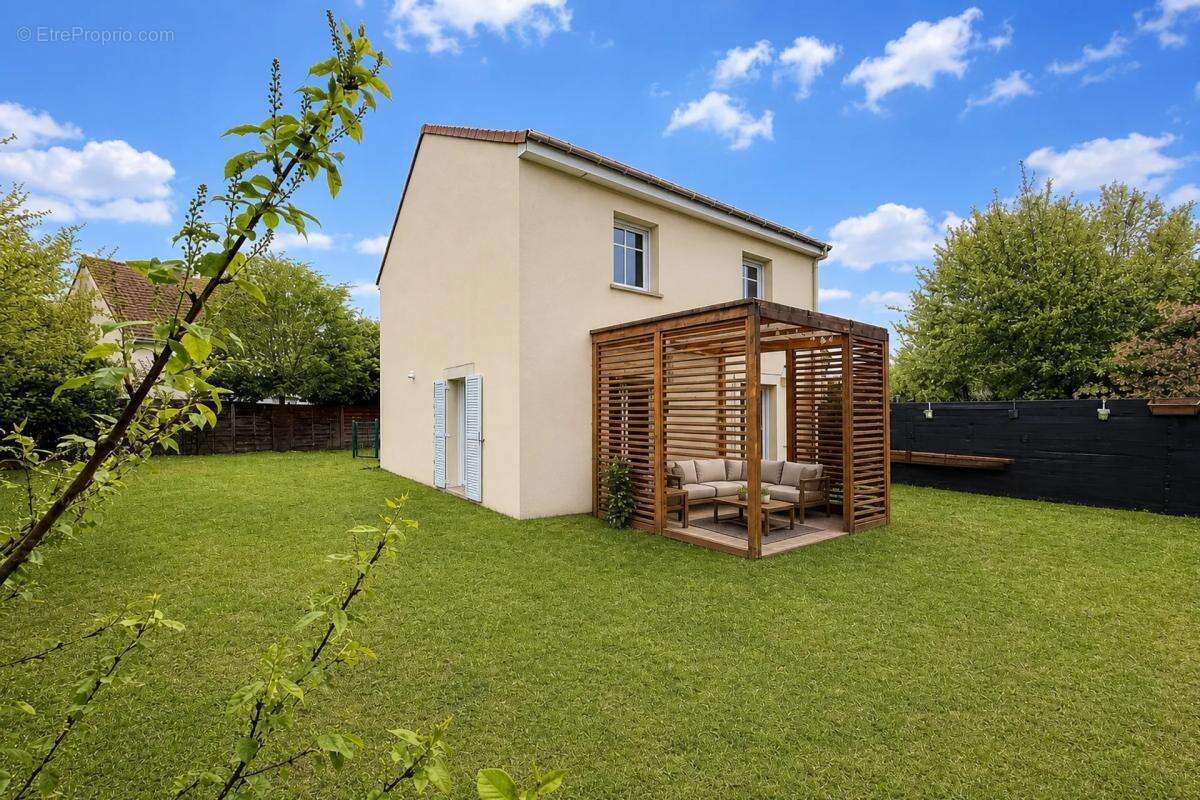 Maison à ANGERVILLE